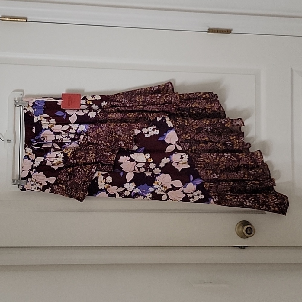 Mossimo Size XS Burgundy Floral Ruffle Midi Skirt Asymmetrical Hem, NEW with Tag - Picture 1 of 13
